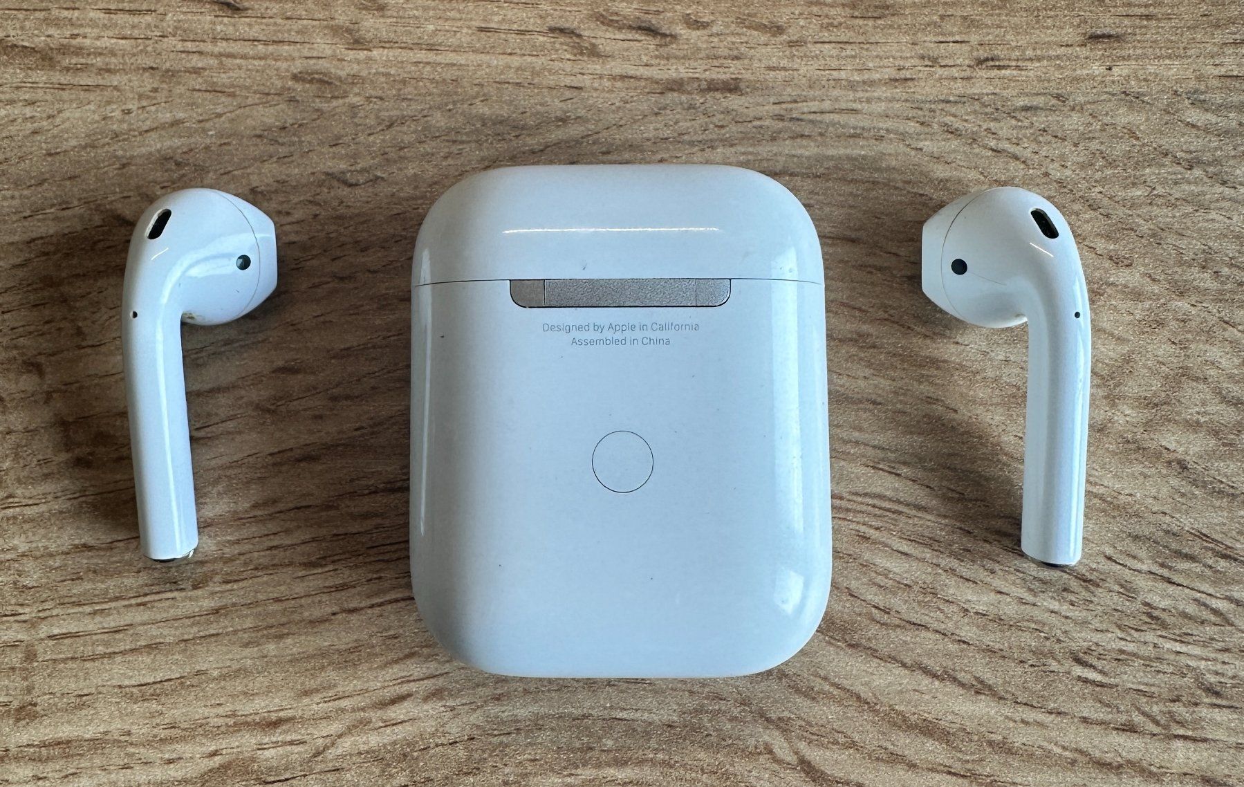 Apple Casques audio: Apple AirPods A2031 – Défectueux à Buchrain par Pranic 2