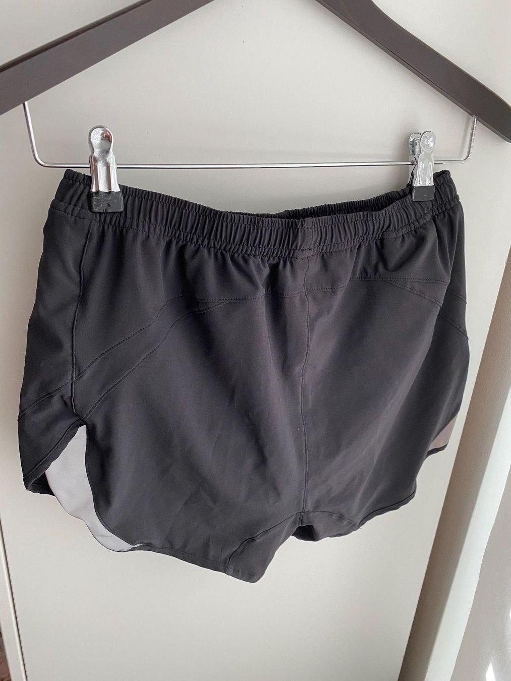 Pantaloni: GORE MYTHOS SPLIT LAUFSHORTS Herren, S – Nuovo e nell'imballaggio originale da Luzern venduto da falena01 2