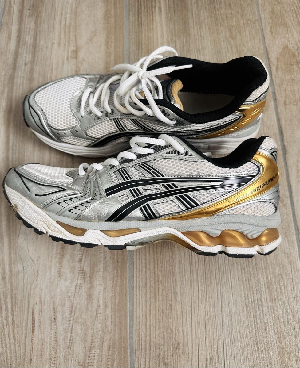Asics Scarpe da uomo: ASICS Gel 42.5 Silver Gold – Usato da Vevey venduto da ledidream