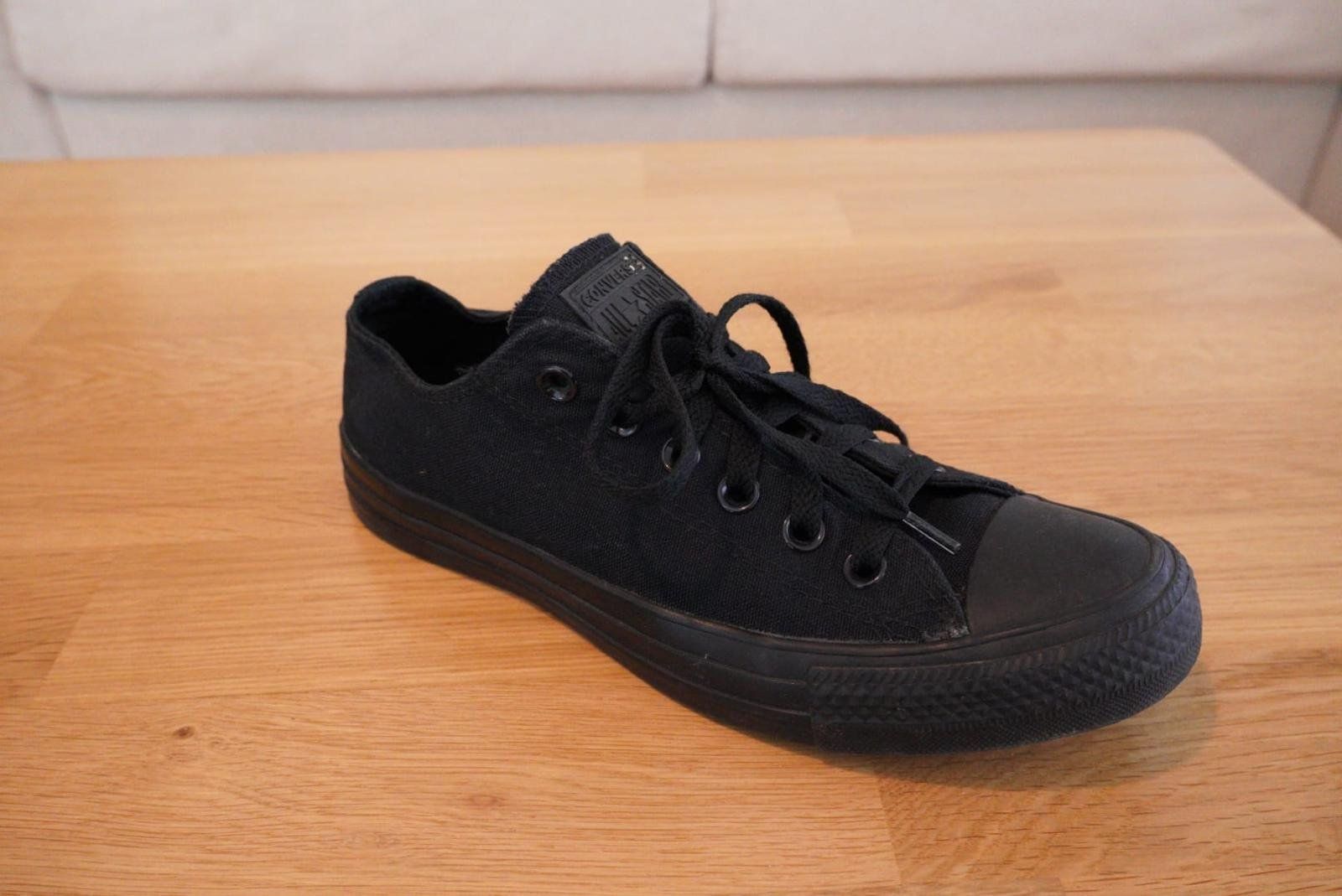 Converse Scarpe da uomo: Converse Sneaker "Chuck Taylor All Star Classic" Schwarz – Usato da Wallisellen venduto da SwissTreeDee 3