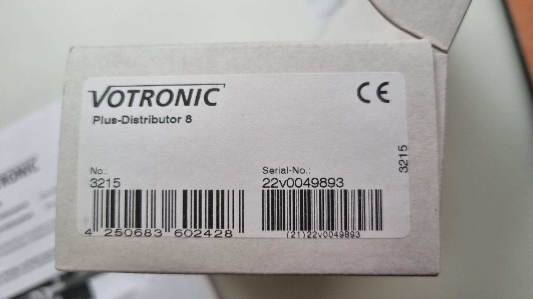 Alimentation électrique: Plus Distributor 8 Votronic – D'occasion à Fürigen par Bucheli59 3