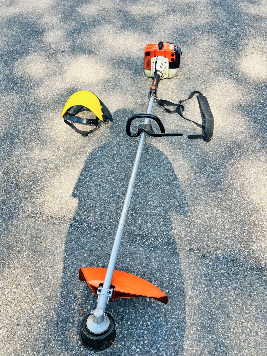 Stihl Tous les outils: Rasentrimmer Stihl Profi  – D'occasion à Urdorf par mas_5wfz 7