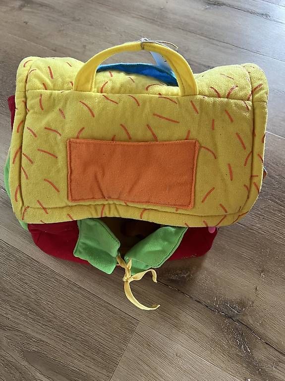 Jouets: Ferme liliputien en tissu – D'occasion à St-Cierges par Gw.