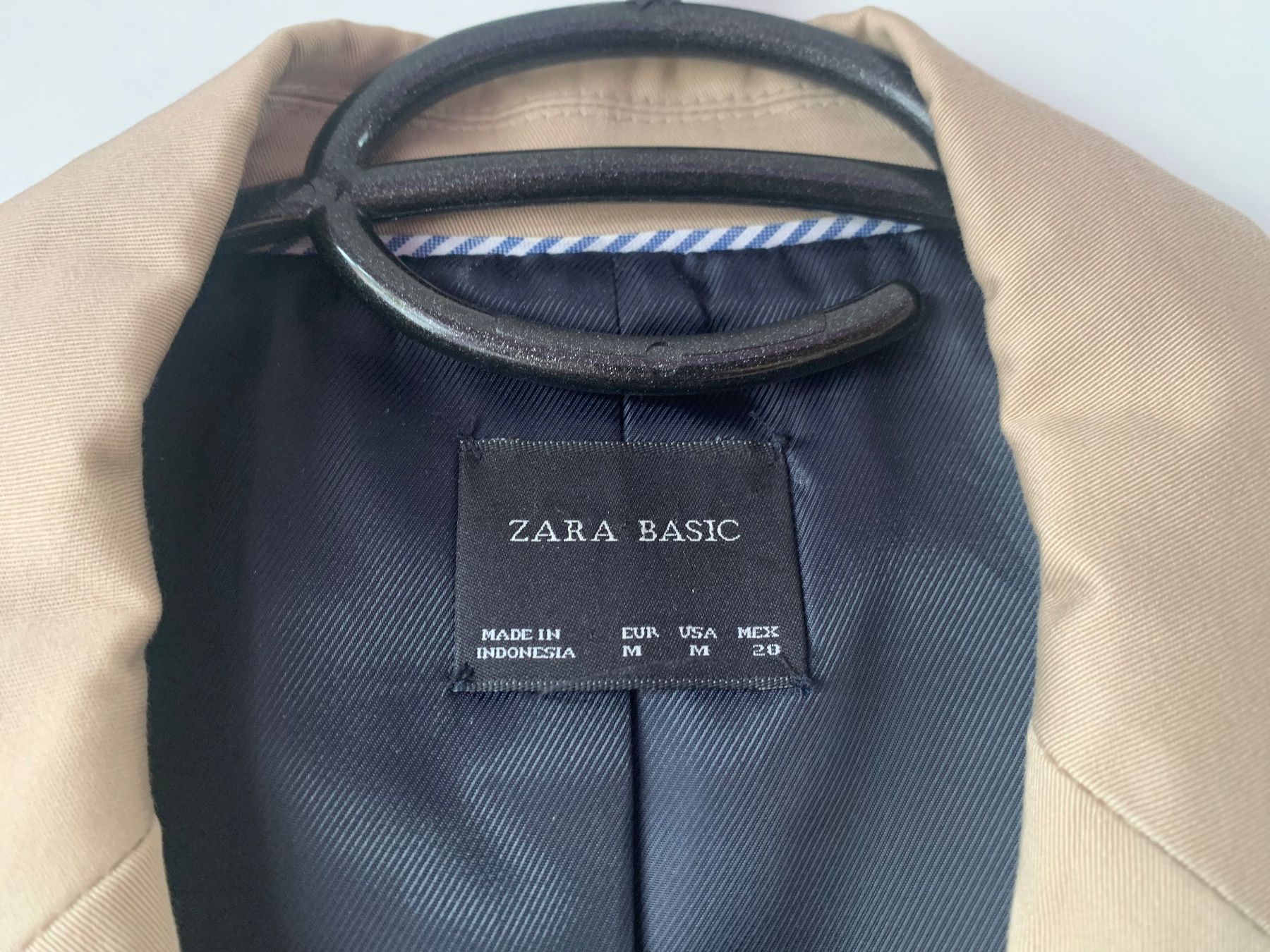 Zara Giacche: Veste / Blazer de tailleur Zara Basic taille M beige – Usato da Colombier NE venduto da Nikkon 1