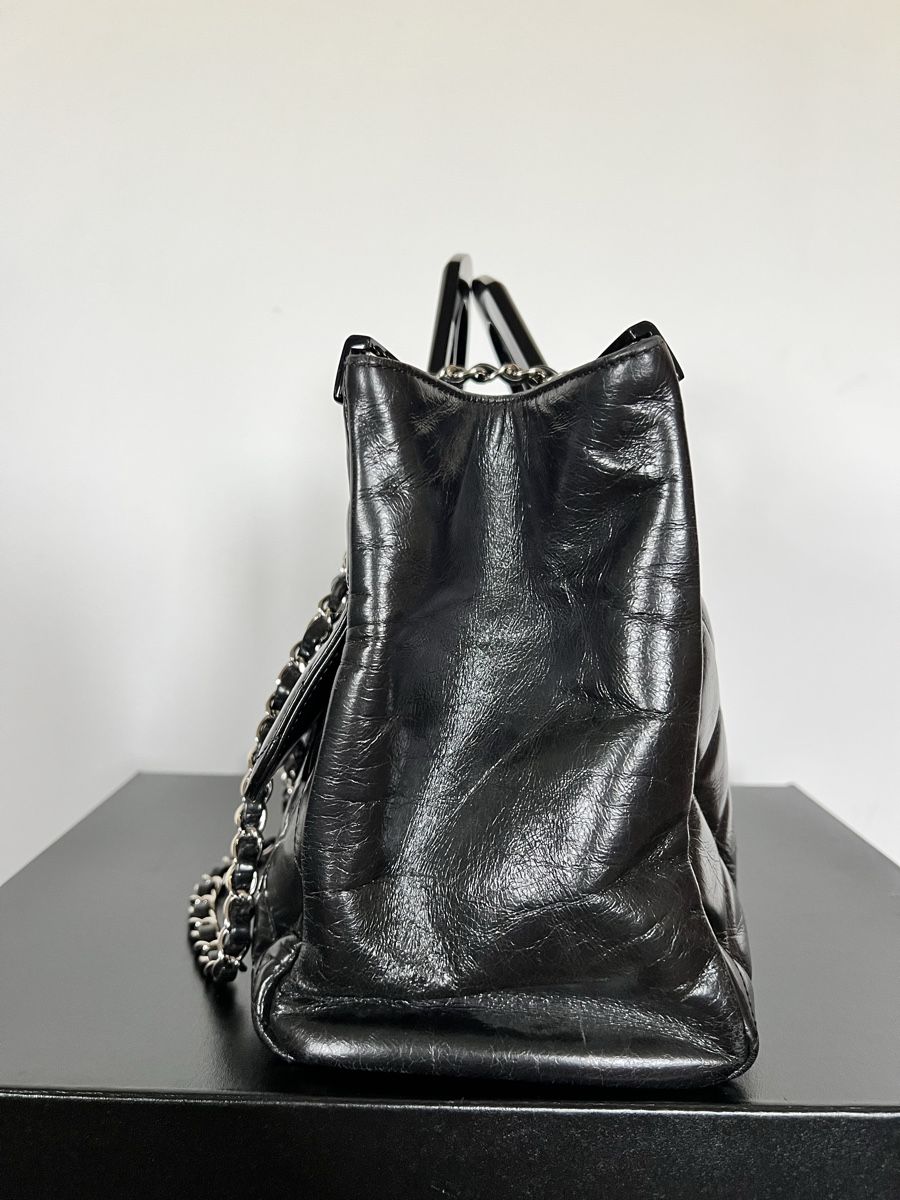 Chanel Sacs femmes: Chanel handbag black patent leather – D'occasion à Corsier-sur-Vevey par Kristina.Nova 2