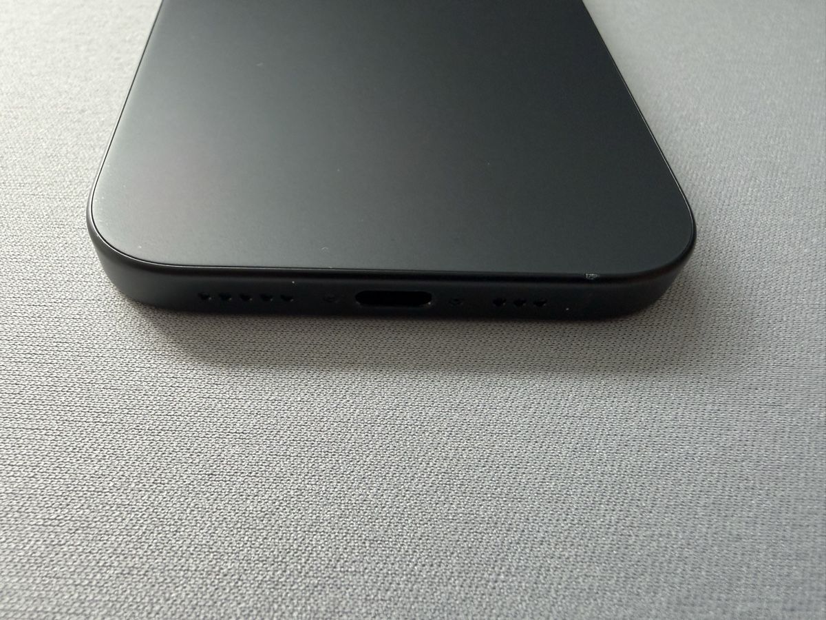 Apple Telefoni cellulari / Smartphones: IPhone 15, 128GB, Schwarz – Usato da Schaffhausen venduto da mat_gw88 8