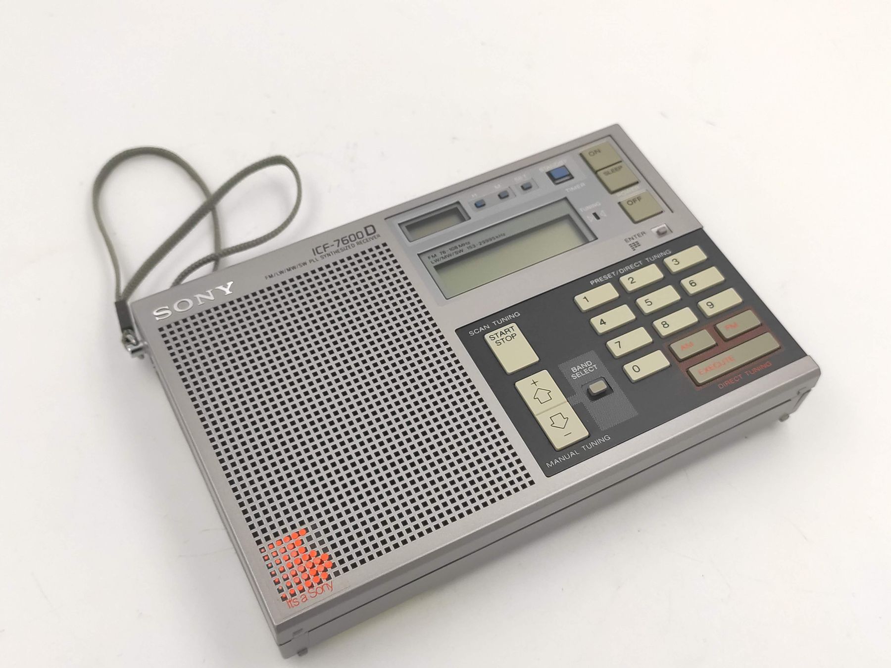 Sony Radio: Weltempfänger Sony ICF-7600D mit Originalverpackung – Usato da Kreuzlingen venduto da Tewes 3