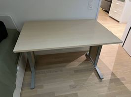 Schreibtisch zu verschenken
