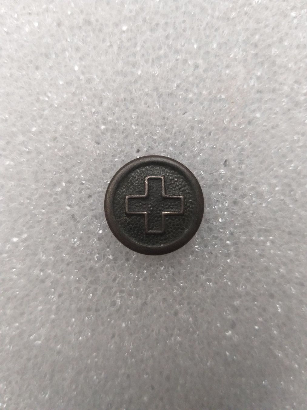 Bottoni: Uniformknopf Ord. 1914 16 mm SCHAERER V3 – Usato da Bauma venduto da SwissMilitaria
