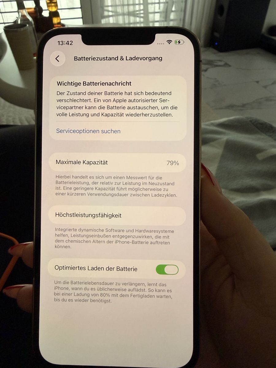 Apple Telefoni cellulari / Smartphones: iPhone 12 Pro Max 128GB Gold - Top Zustand – Usato da Leuggern venduto da mikaaiil 4