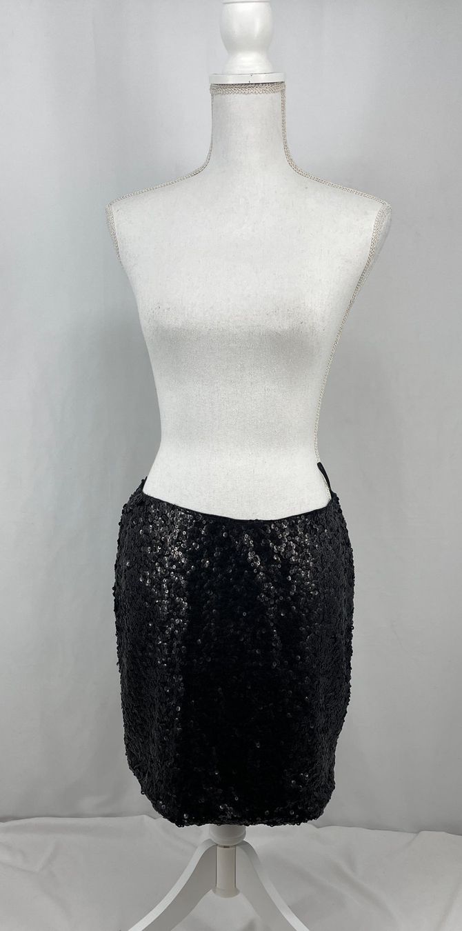H&M Gonne: H&M jupe à sequins noire – Usato da Lausanne venduto da PlusValue_Lausanne 1