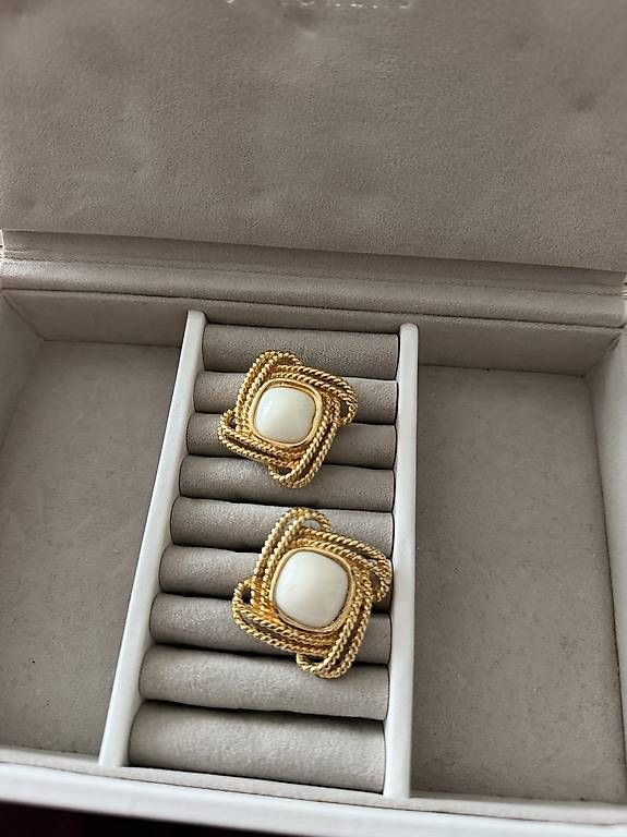 Orecchini pendenti & Orecchini a lobo: Vintage Earrings Gold – Usato da Olten venduto da bay_fh8s