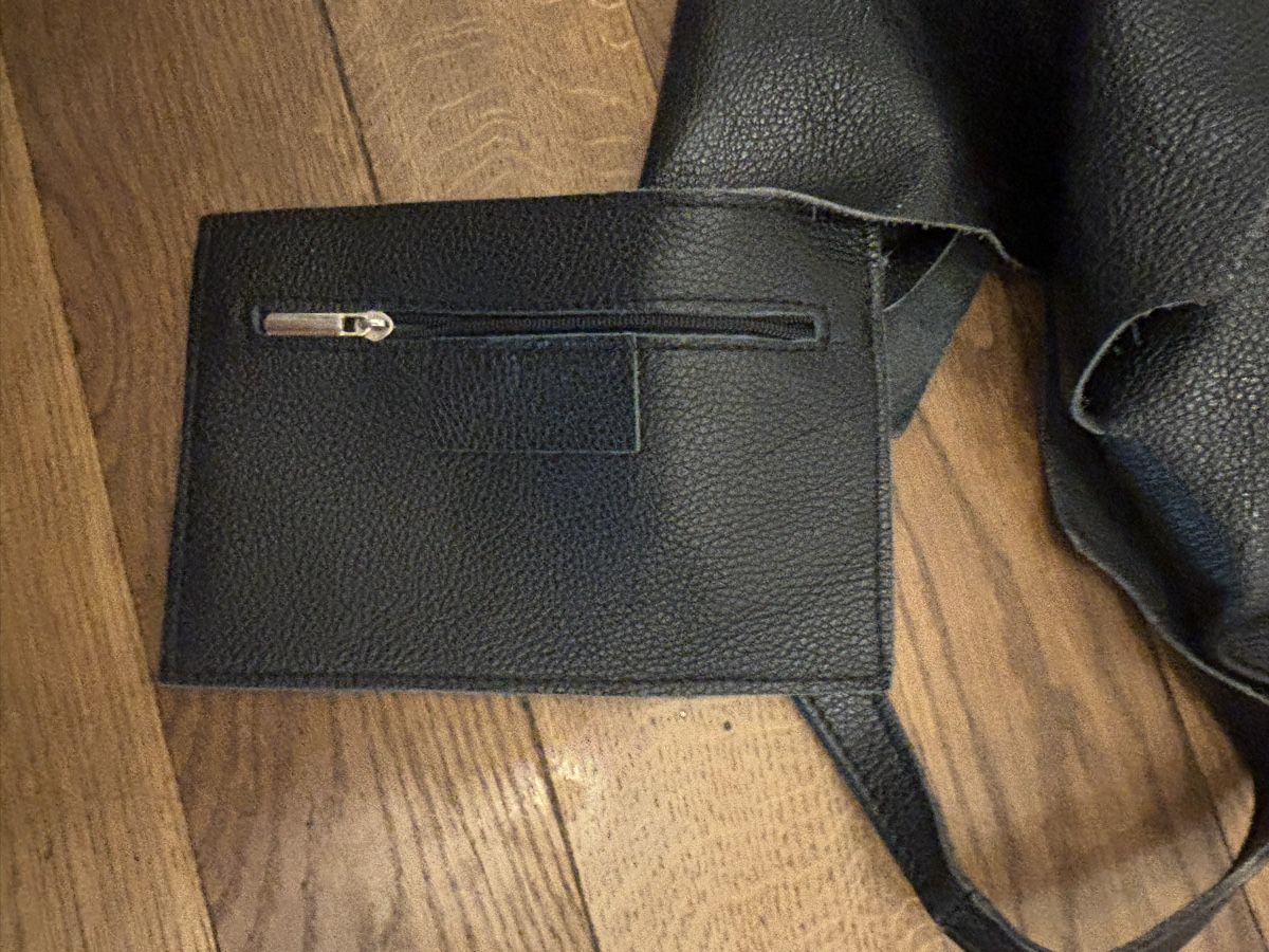 Sacs femmes: schwarze Ledertasche – D'occasion à Basel par lkl_5l2h 2