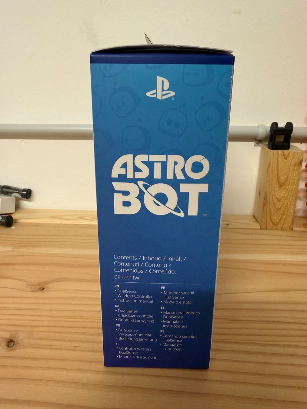 Sony Console: PS5 DualSense Wireless-Controller- Limited Edition Astro Bot – Nuovo e nell'imballaggio originale da Grüsch venduto da Speed_demon 3
