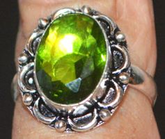 Ring L-7075 – Peridot Edelstein - 19mm Innendurchmesser