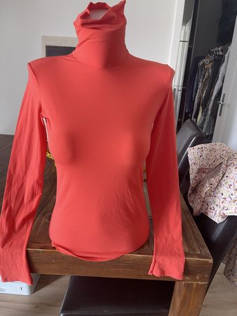 Haut à col roulé orange Marc Cain     femme M bon éta