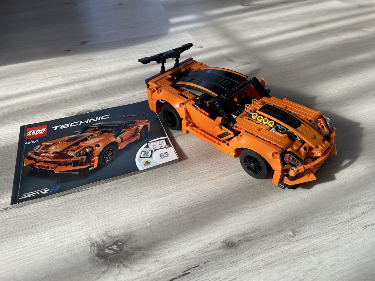Lego Kit di costruzioni: LEGO Technic Corvette ZR1 – Usato da Posieux venduto da Angeles82 1