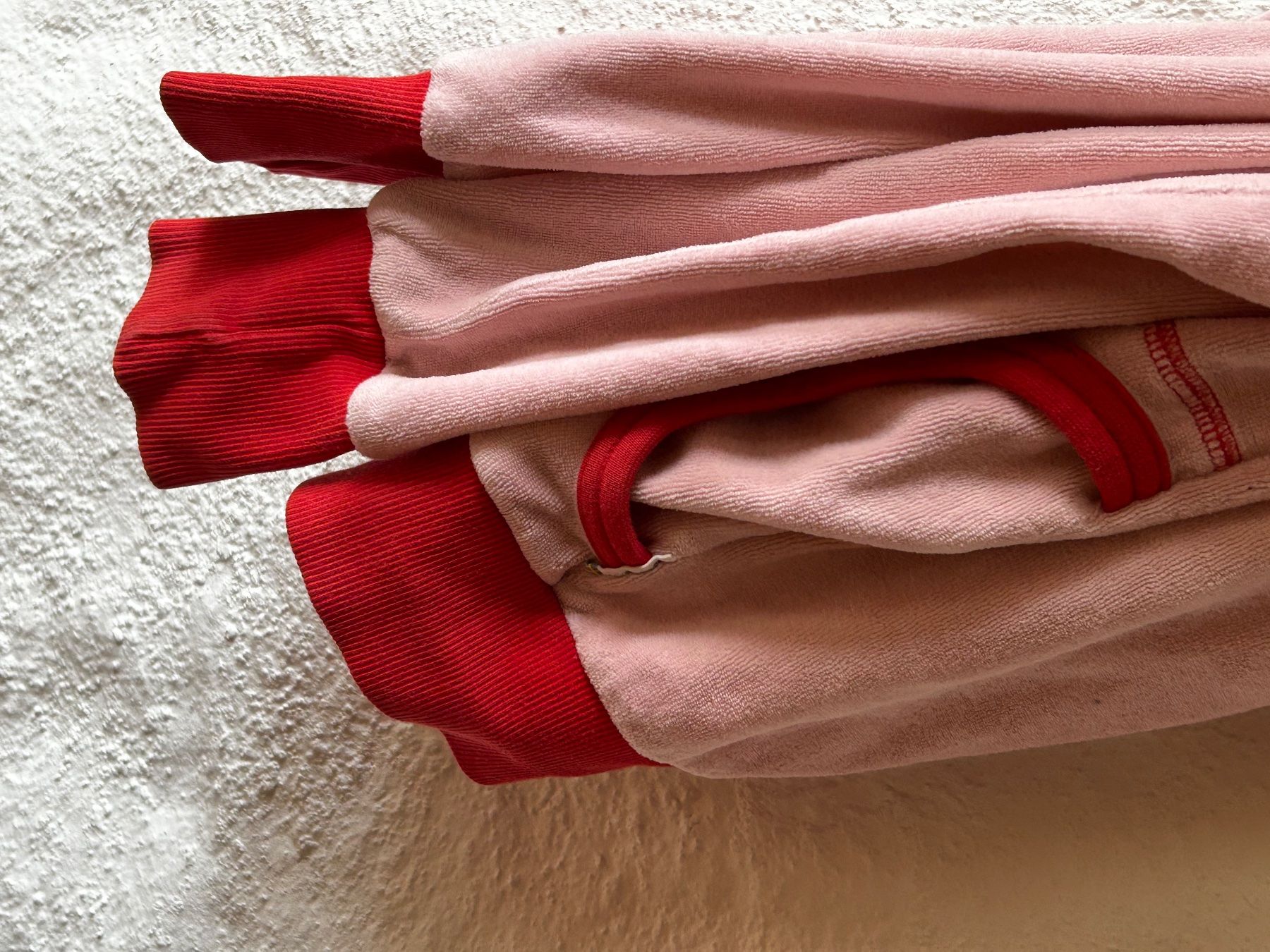 Jacken & Mäntel: Frottée Trainerjäggli ROSA-ROT RETRO 122/128 – Gebraucht aus Dittingen von Bellevista 8