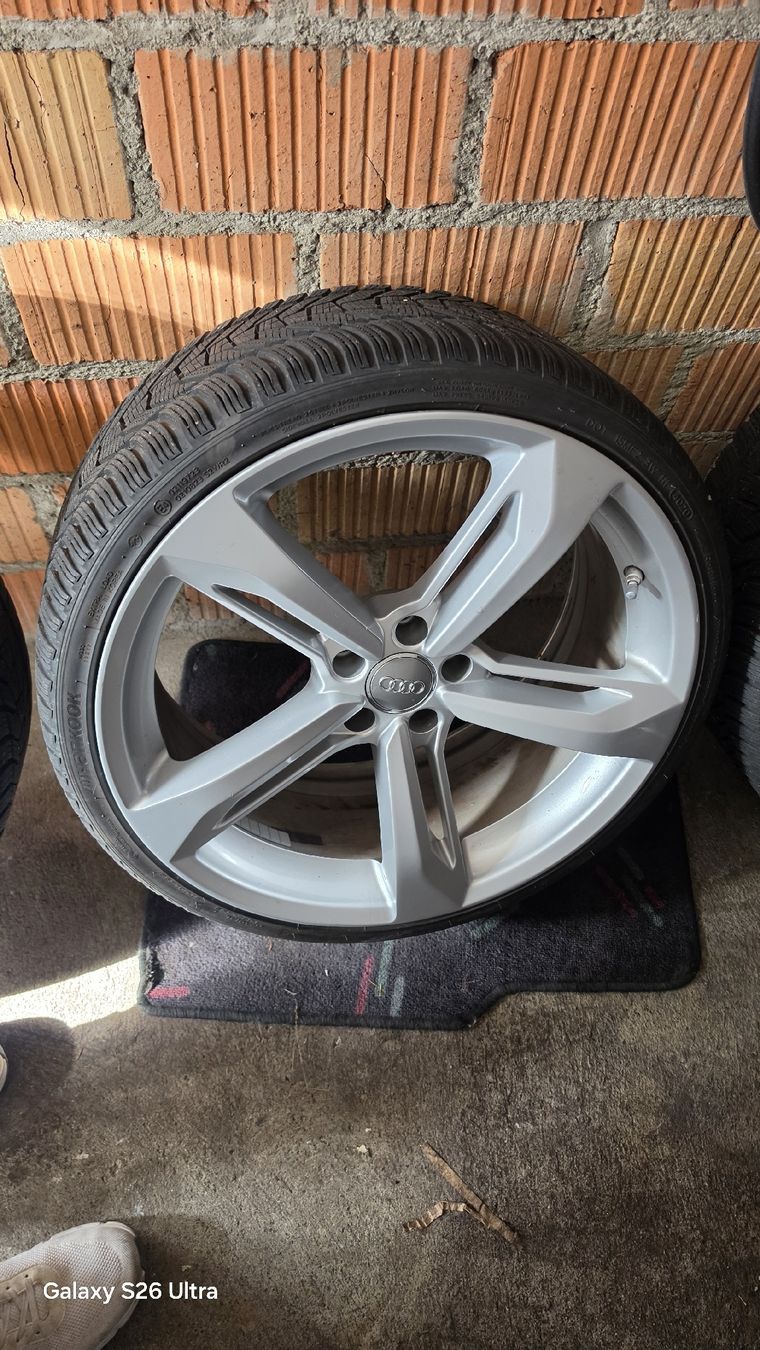Pneus & Roues: 20 Zoll  Kompletträder  – D'occasion à Kreuzlingen par ti500opc 4