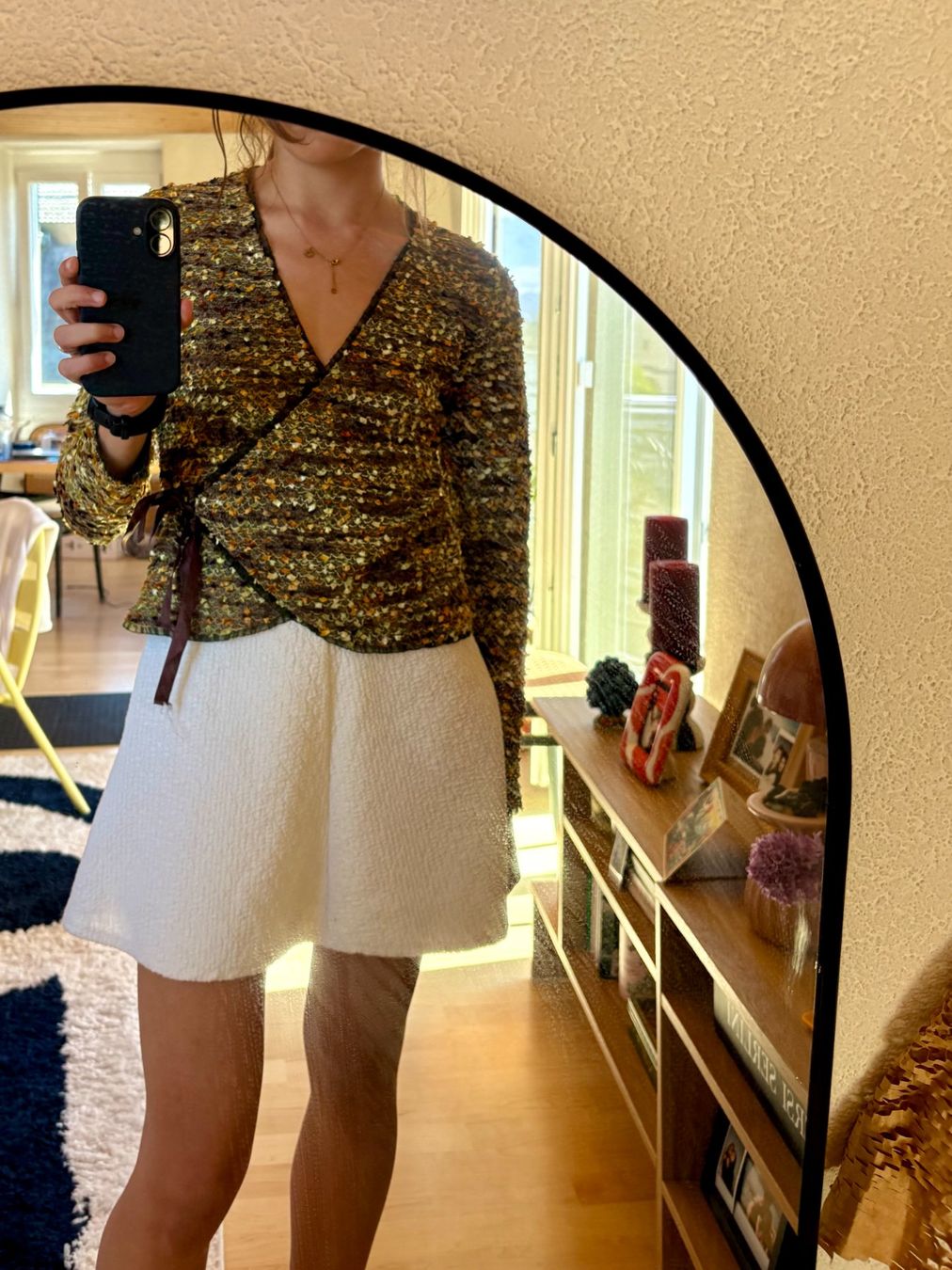 Camicette: Lee-land textured wrap-style blouse – Usato da Fribourg venduto da georgeabottino 3