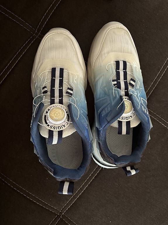 Chaussures femmes: Schuhe sneakers  – D'occasion à Mörschwil par michaelac1 2