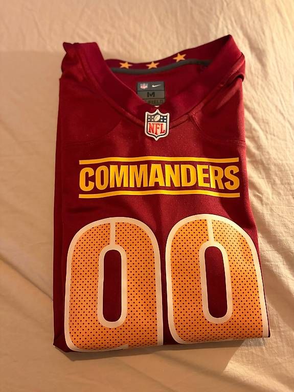 Nike Maillots de corps & Pantalons: Nike NFL Commanders Chase Young #99 Jersey Gr. M – D'occasion à Dietikon par Julia.obers 4