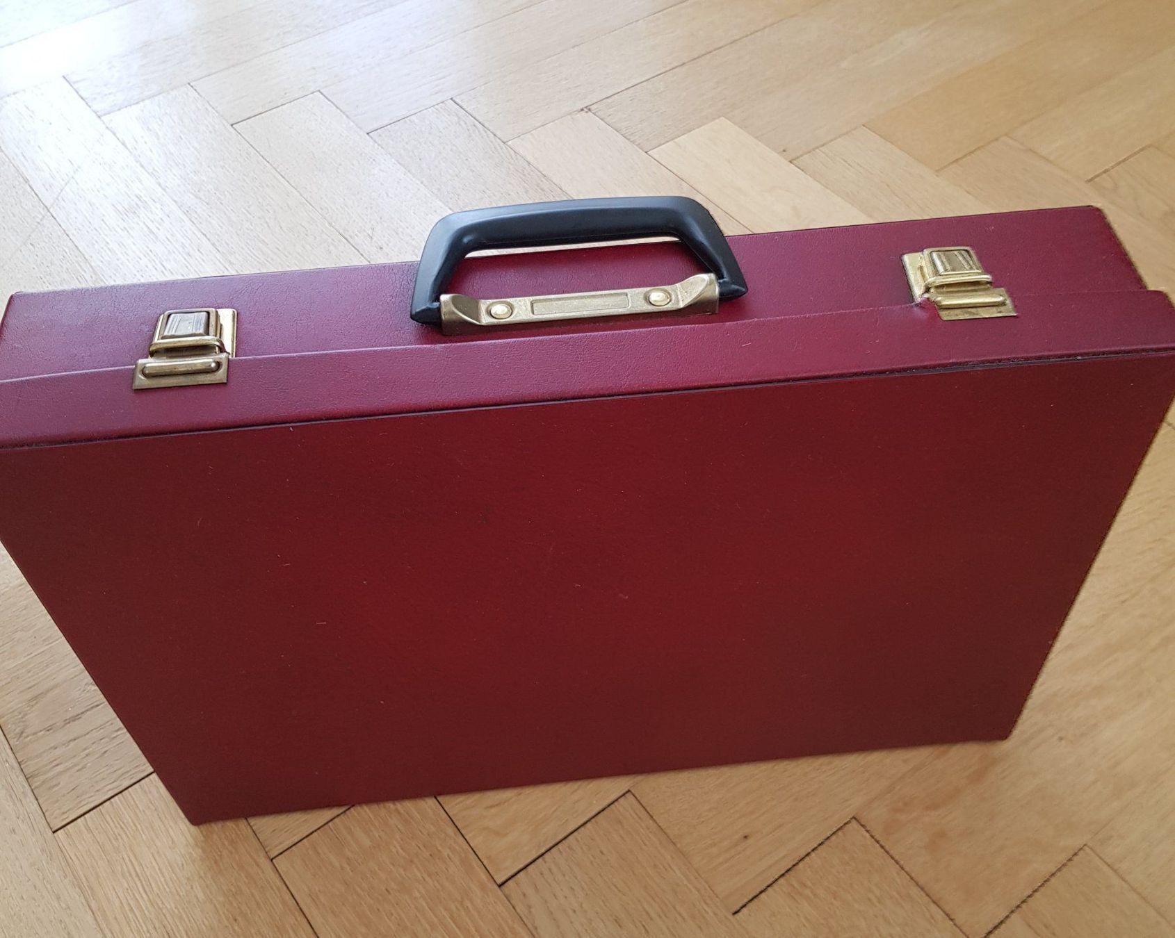 Cucchiai: Besteck-Set 34 teilig,inkl.Koffer – Nuovo e nell'imballaggio originale da Küsnacht ZH venduto da 2011_ 9