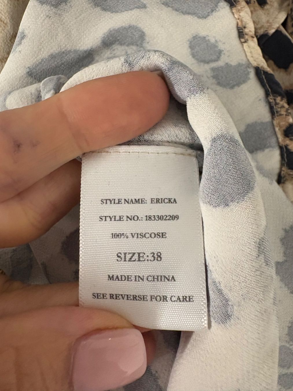 Blusen: Custommade Leichte Bluse mit Leo-Muster Gr. 38 Viskose – Neu (gemäss Beschreibung) aus Regensdorf von secondchancefashion 5