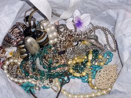Gigantisches Schmuck Lot
