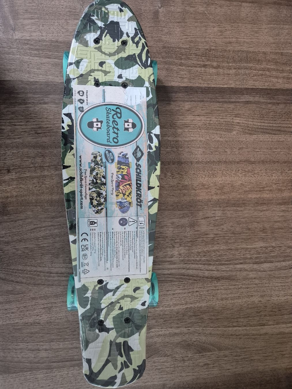 Skateboards: Retro Skateboard Tarnmuster Kinder Neu – Nuovo e nell'imballaggio originale da Steffisburg venduto da Mallekobold