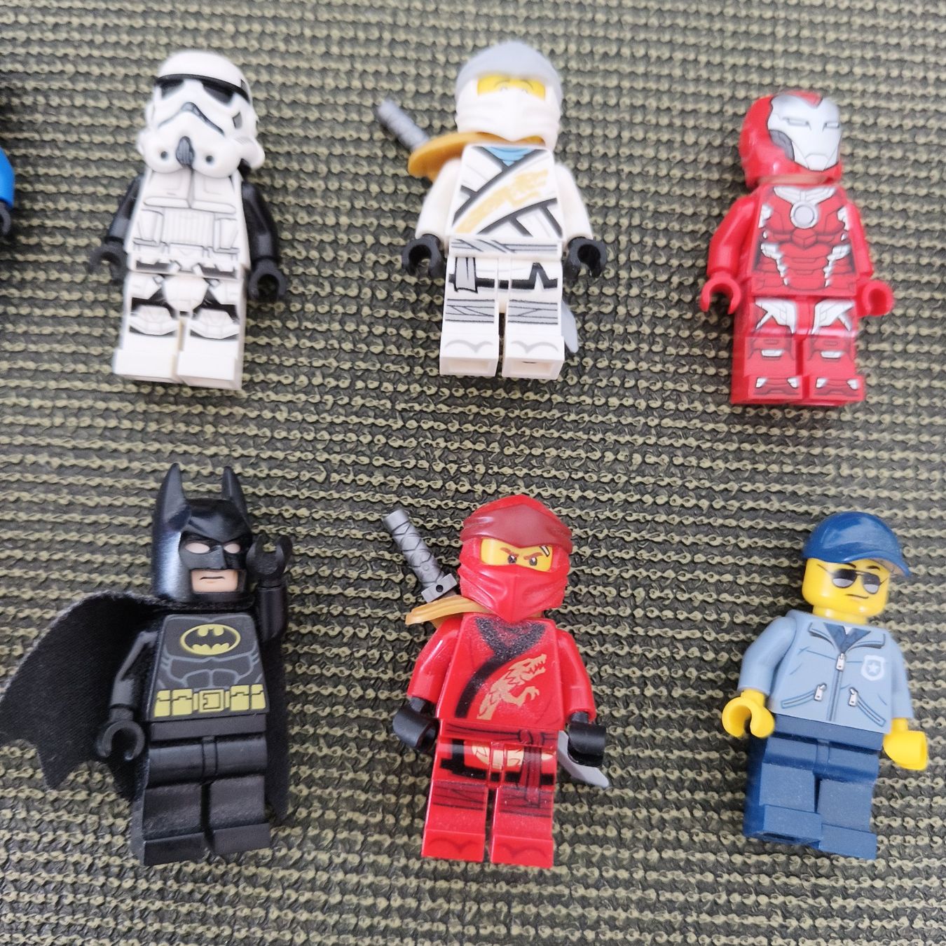 Lego Jouets: Set 10 Lego Figuren – D'occasion à Meilen par FAVALLID 1