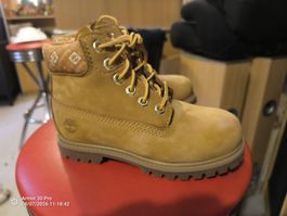 Bottes enfant Timberland  taille 29 bon état