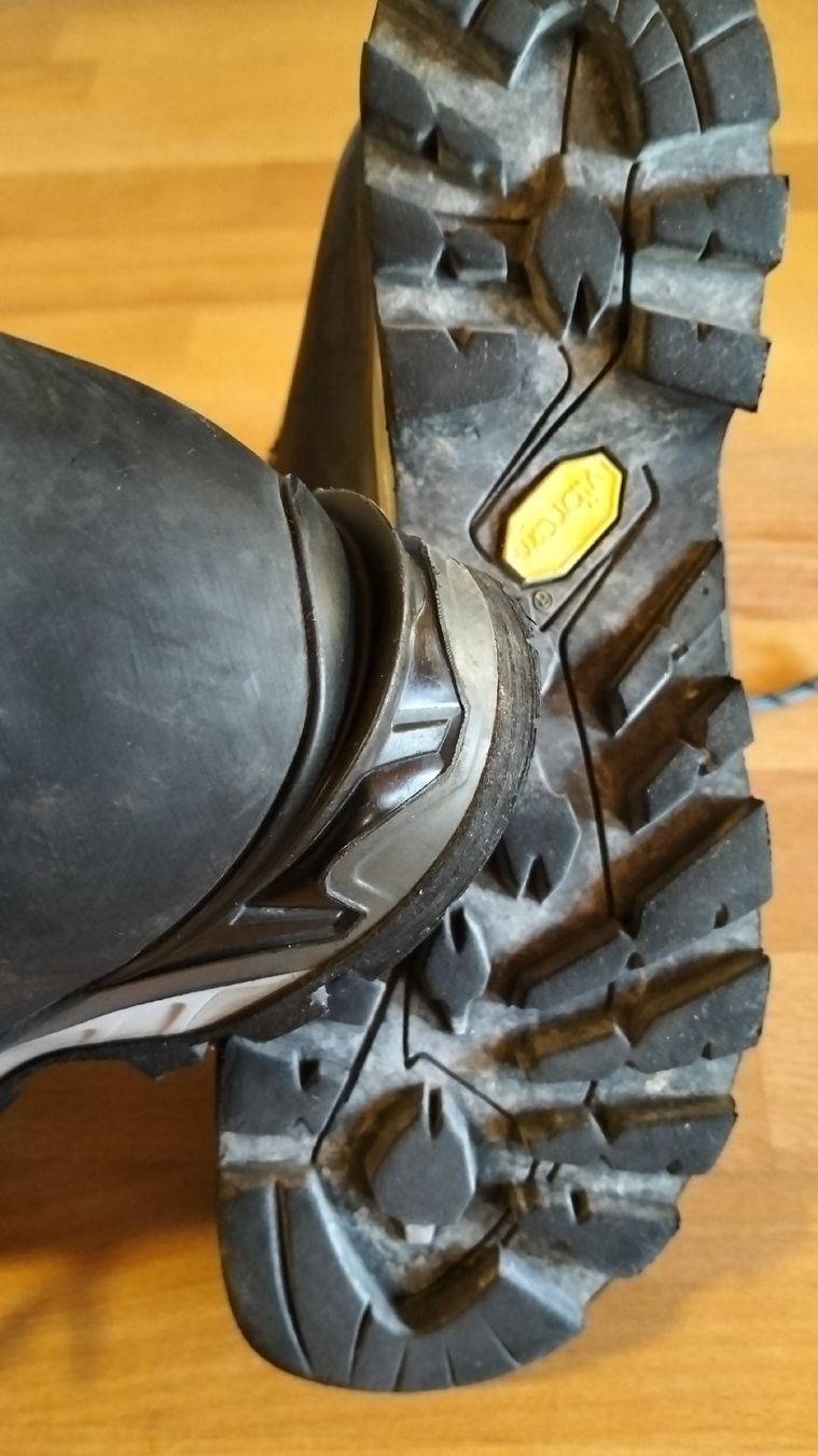 Lowa Scarpe da donna: Lowa Bergschuh Gr.38 – Usato da Eggiwil venduto da Loego 3