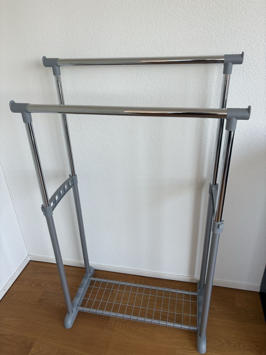 Altro in Decorazioni & Accessori: Kleiderstange Top Zustand – Nuovo (secondo la descrizione) da Aarau venduto da Nancy69
