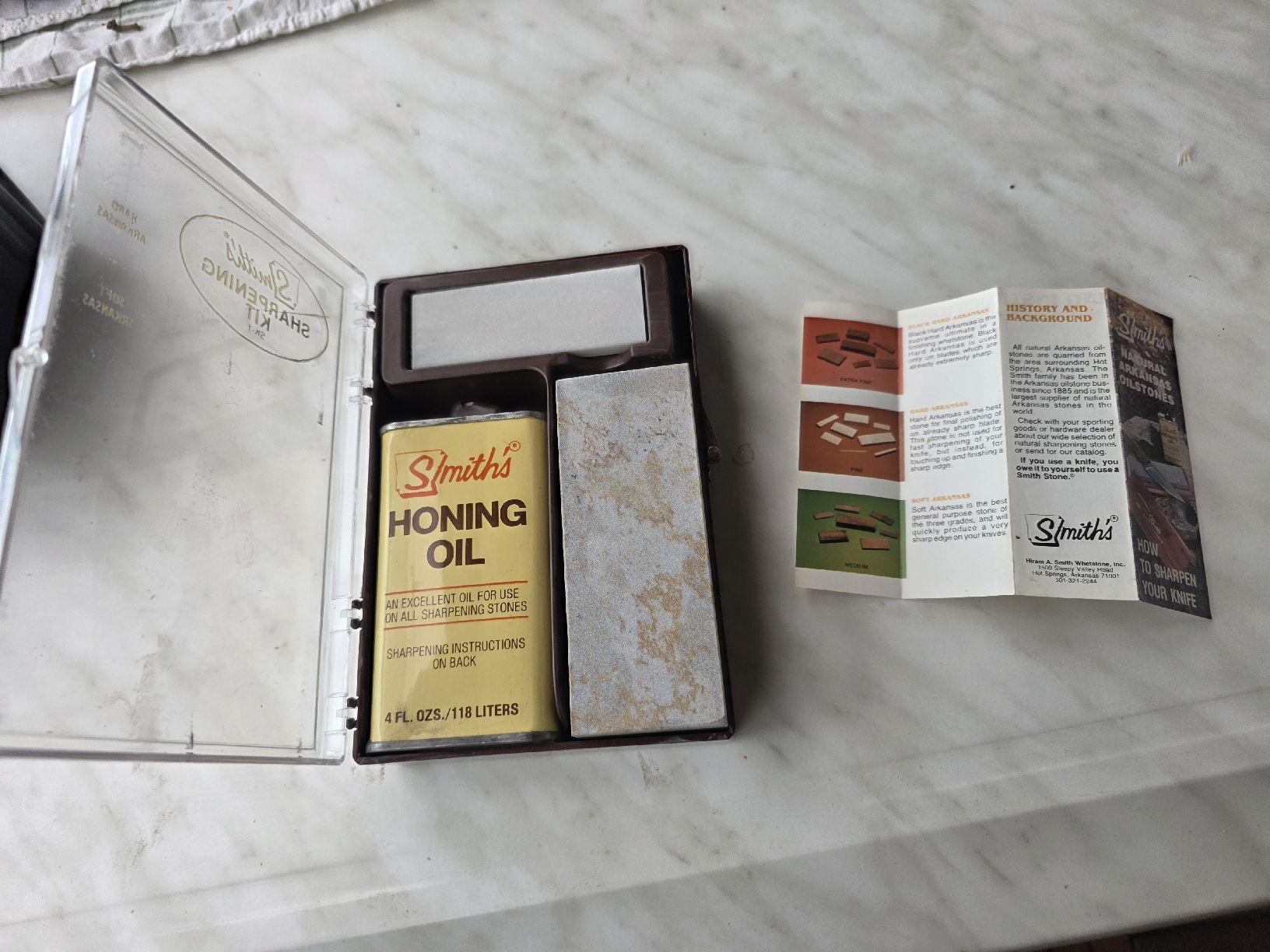 Couteaux de poche: Smith's Honing Oil and Sharpening Stone Kit – Neuf avec emballage d'origine à Hinwil par Ehretstock8 3