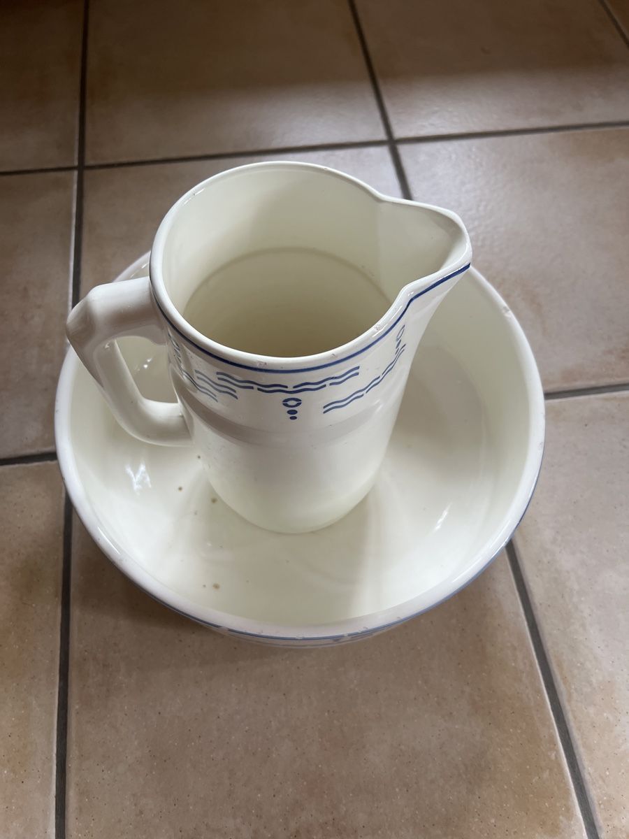 Ciotole: Altes Waschset Schüssel & Krug – Usato da Rueun venduto da cnu_8fur 1