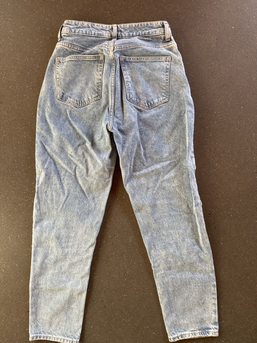H&M Jeans: Blaue Jeans – Usato da Lurtigen venduto da sal_79fm 2
