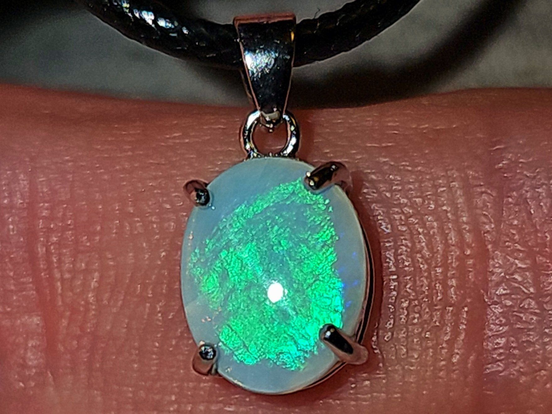 Pietre preziose: Natürlicher Australischer Opal Silber-Anhänger – Nuovo e nell'imballaggio originale da Uerkheim venduto da Winwinner 2