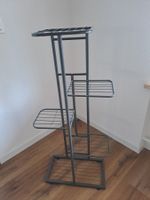 Blumentreppe aus Metall, grau, 5 Ablageflächen guter Zustand