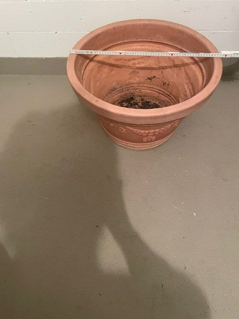 Vasi per fiori: Pflanzentopf Kunststoff – Usato da Stäfa venduto da Indi59 1