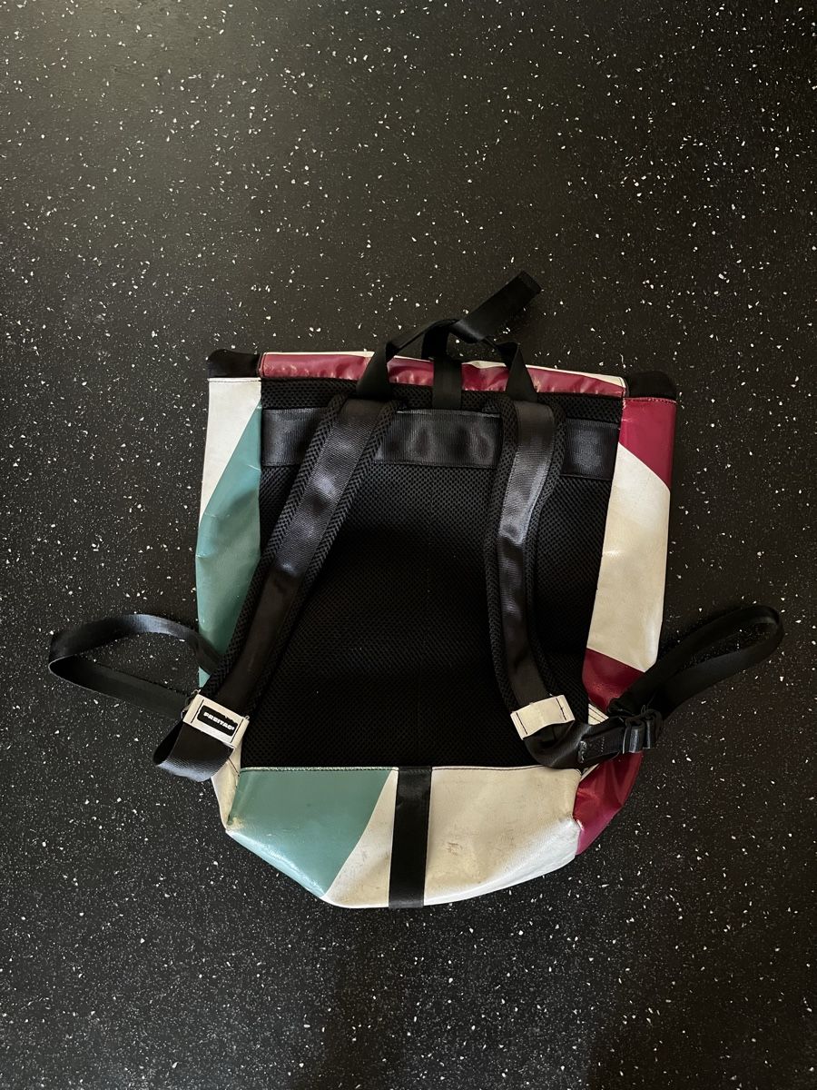 Freitag Zaini: FREITAG F155 CLAPTON Rucksack – Usato da Bern venduto da lea_wg26 1