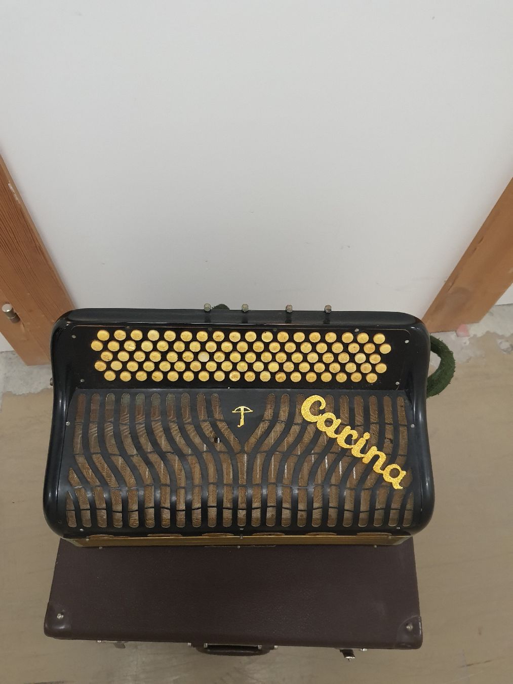 Record Musikinstrumente: accordéon Record à restaurer  – Gebraucht aus Pont-de-la-Morge von Mirabelle0 4