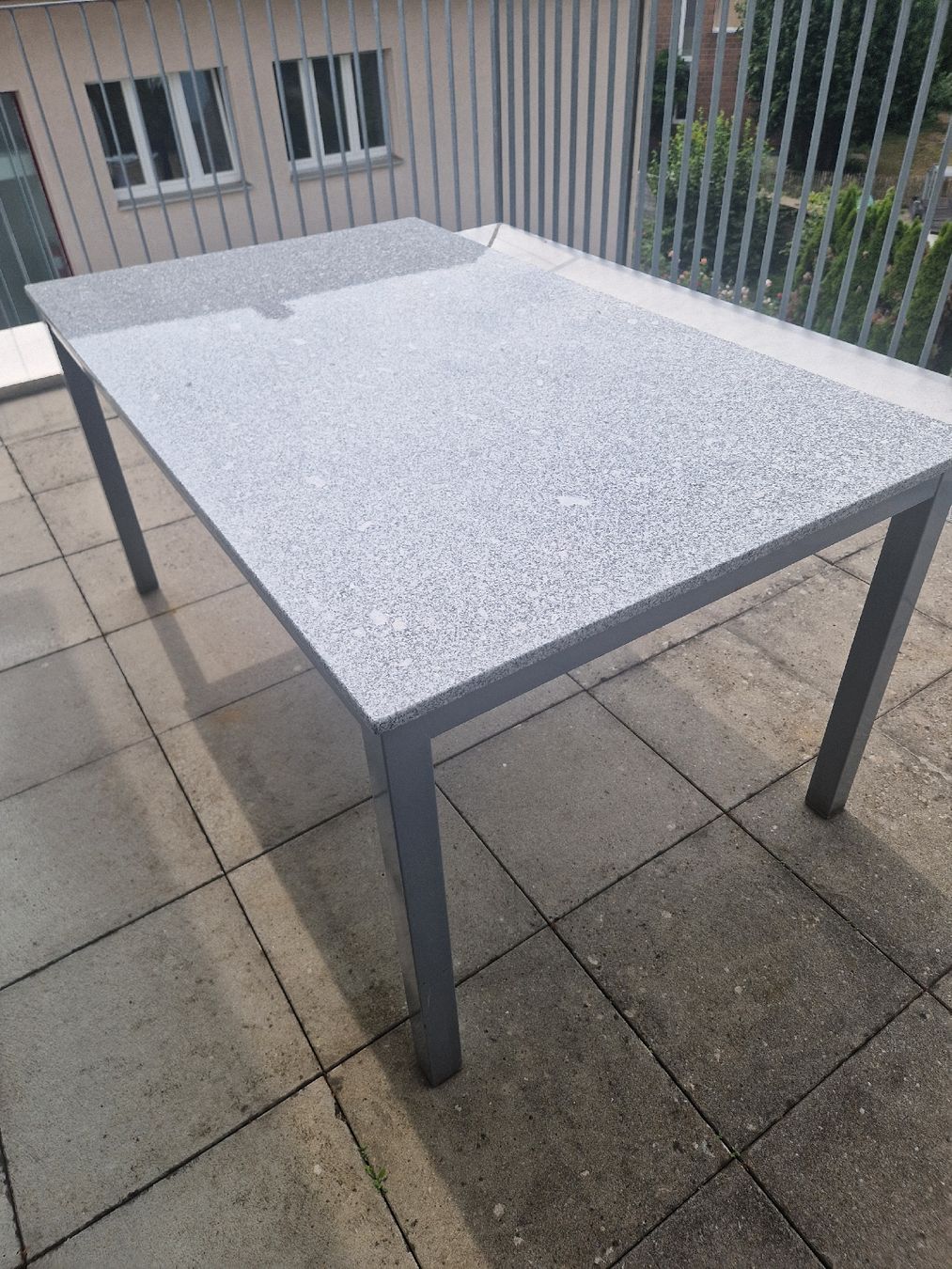 Tables: Gartentisch Granitoptik – D'occasion à Embrach par Boga85 1