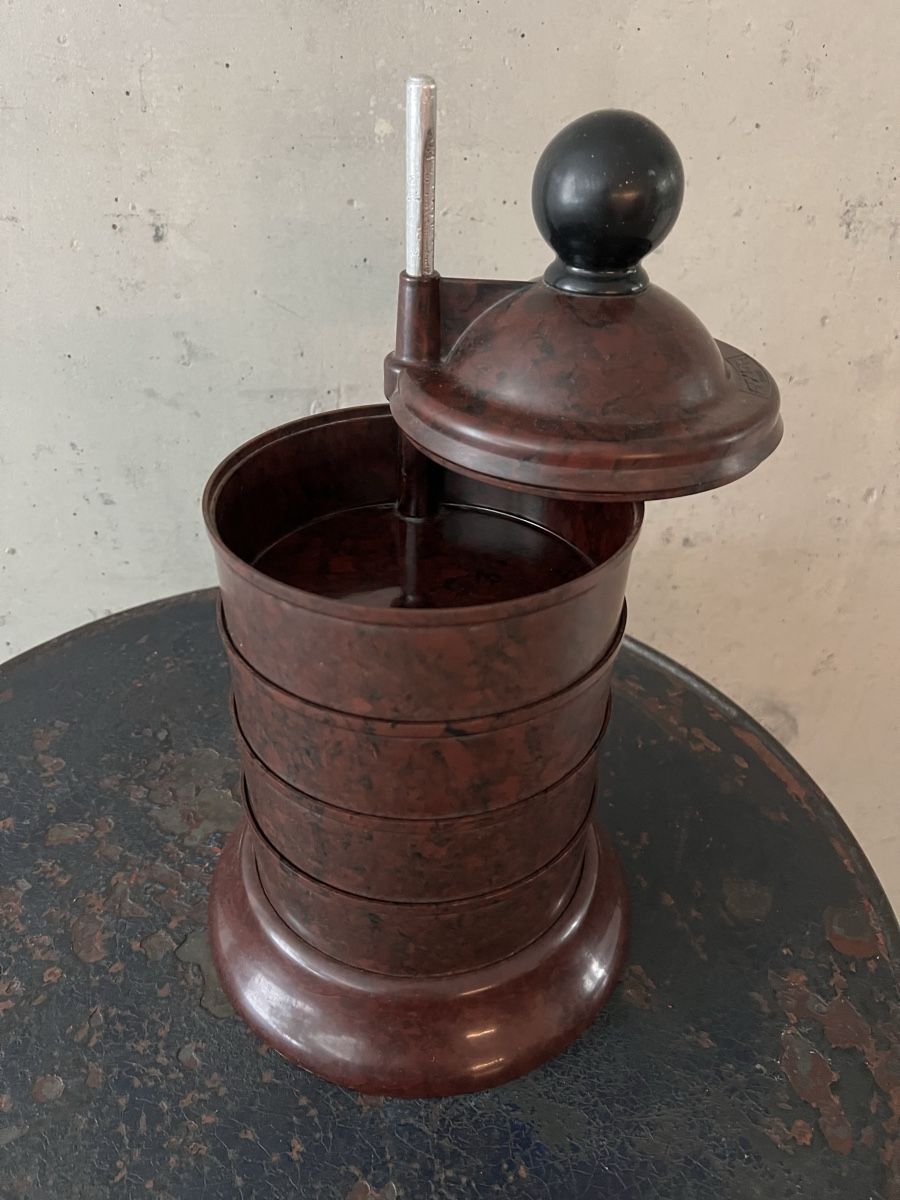 Tutte le decorazioni: Art Deco Bakelit Etagiere – Usato da Wabern venduto da La-Vitrine 2