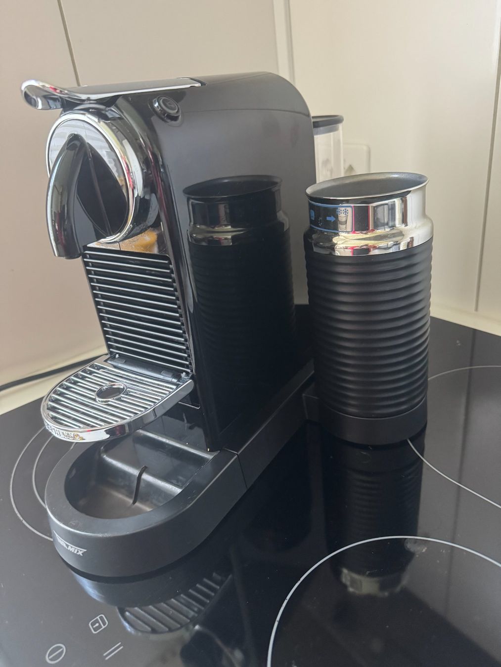 König Macchine per caffè & Macchine per espresso: Nespresso König Kaffeemaschine – Difettoso da Neftenbach venduto da Majjja 2