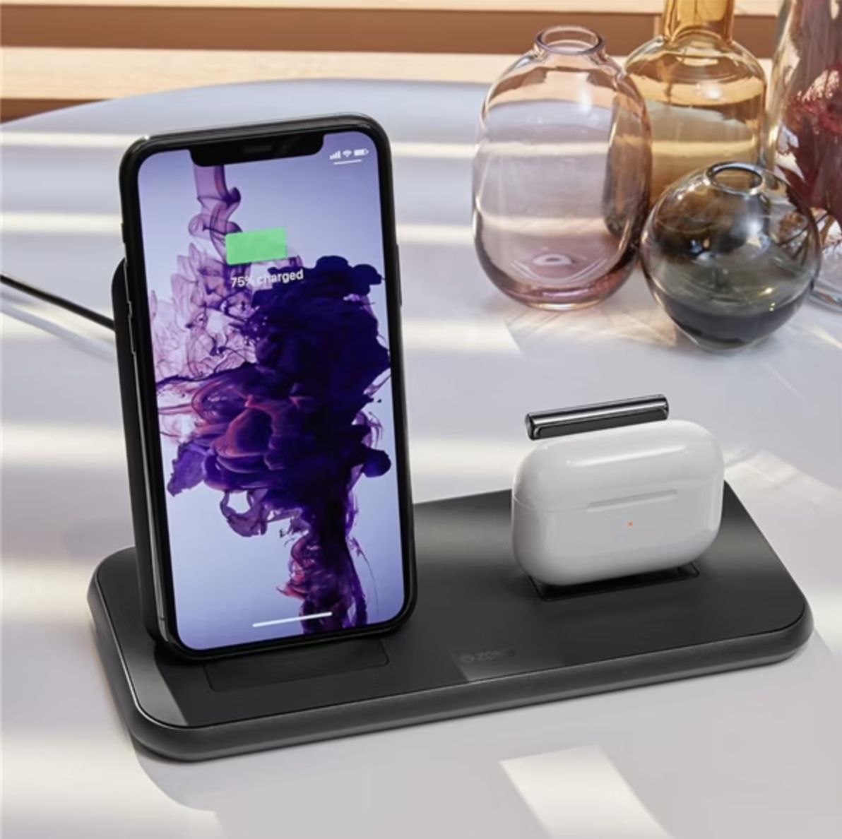 Docking station: Zens dual wireless charger + dock – Usato da Richterswil venduto da L.Staudenmann 1