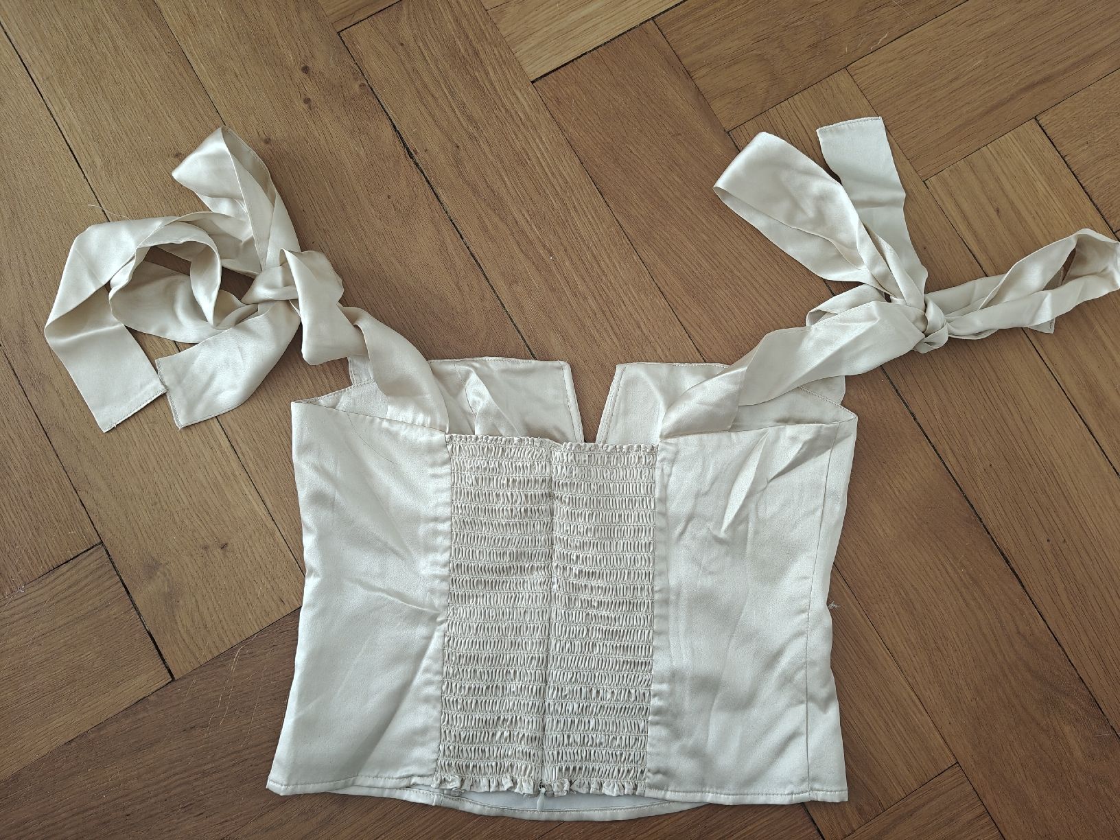 Reformation Top: Top Reformation – Usato da Basel venduto da Ells 1