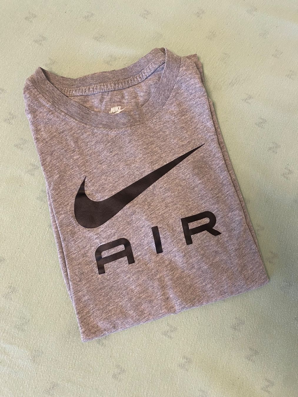 Nike T-shirt: Nike T-Shirt Gr. 168 – Usato da Wangen b. Olten venduto da janfon
