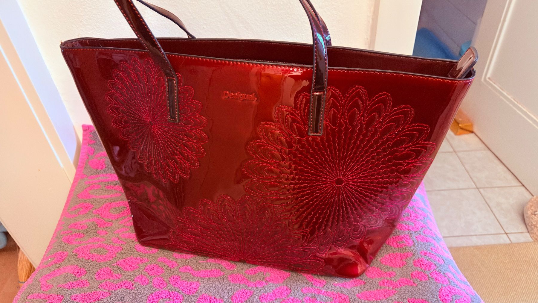 Desigual Borse da donna: • Grosse Desigual Tasche • – Usato da Basel venduto da mendoza13 1