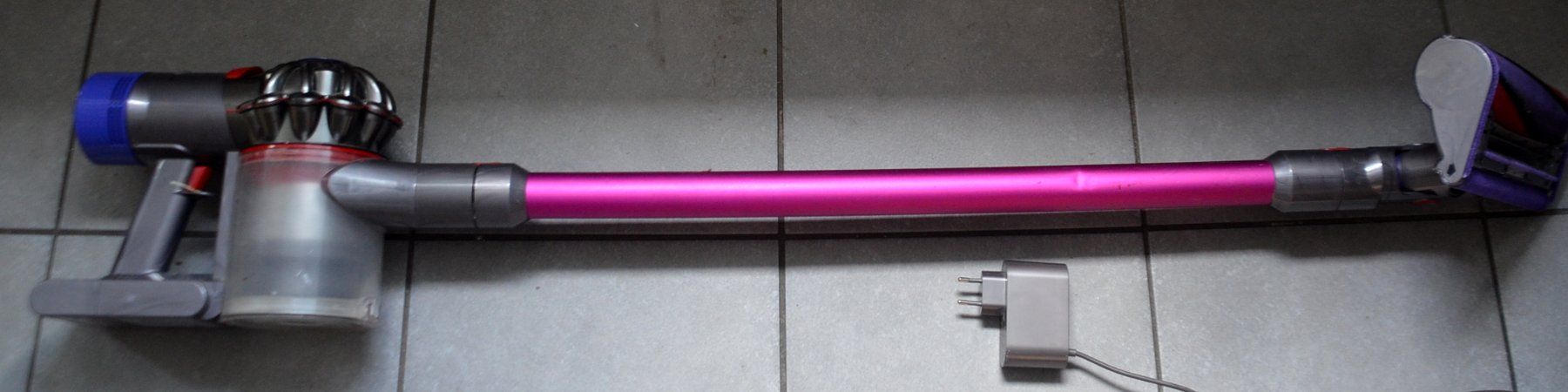 Dyson Aspirapolveri & Accessori: Staubsauger Dyson V8  aspirateur – Usato da Collonges venduto da arashee 2